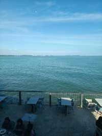 Affordable Café by the Sea? Yes Please