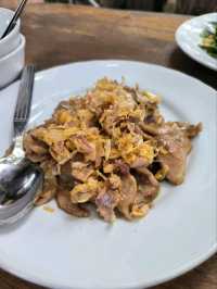 ครัวคุณตุ้ม ร้านอาหารจัดจ้านแห่งกาญจนบุรี