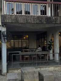 ร้านกาแฟมู้ดดี ริมแม่น้ำปิง เชียงใหม่ ☕️🌳
