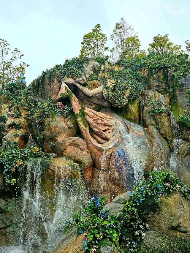 The mesmerizing Stone carvings in Fantasy Springs 