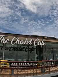 The chalet cafe' คาเฟ่กลางหุบเขา