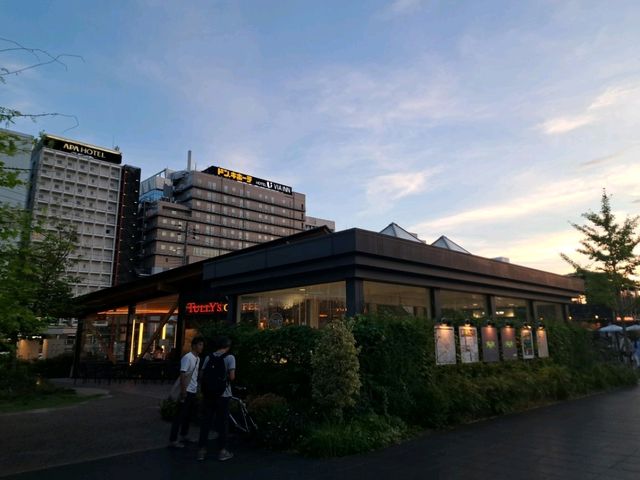 【Tenshiba｜大阪文青最愛的大草坪綠洲】城市裡的慢生活提案