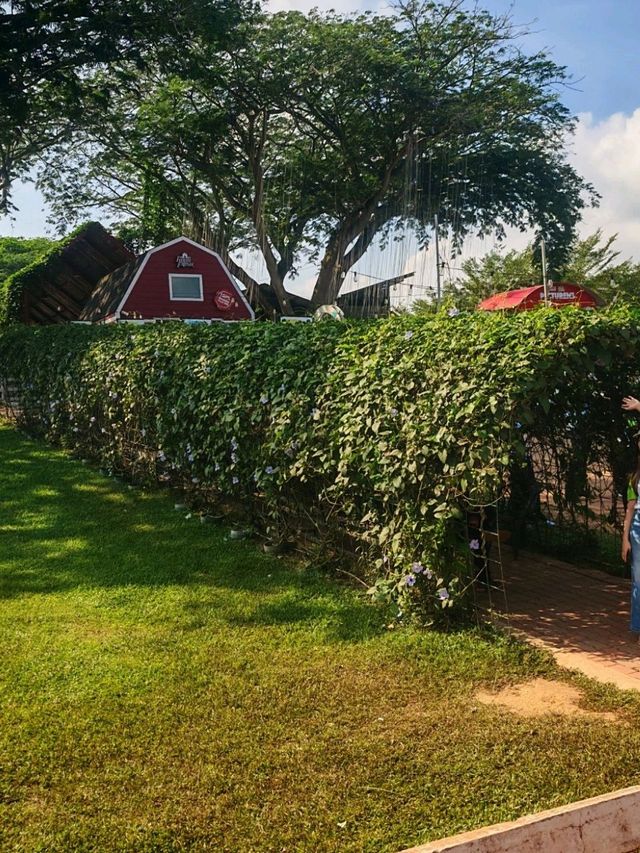 🍓 Farm Fresh @ UPM – A Fun & Fresh Escape from the City! 🐄🌾