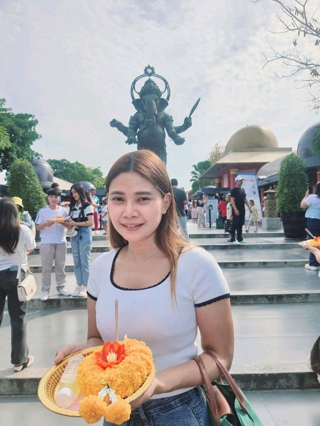 อุทยานพระพิฆเนศ องค์ยืน ฉะเชิงเทรา