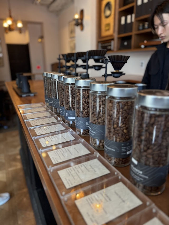 GLITCH COFFEE & ROASTERS, Tokyo’s Temple of Light Roast Precision