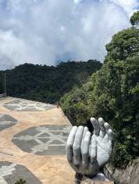 Amazing world record longest Ba Na Hill cable car