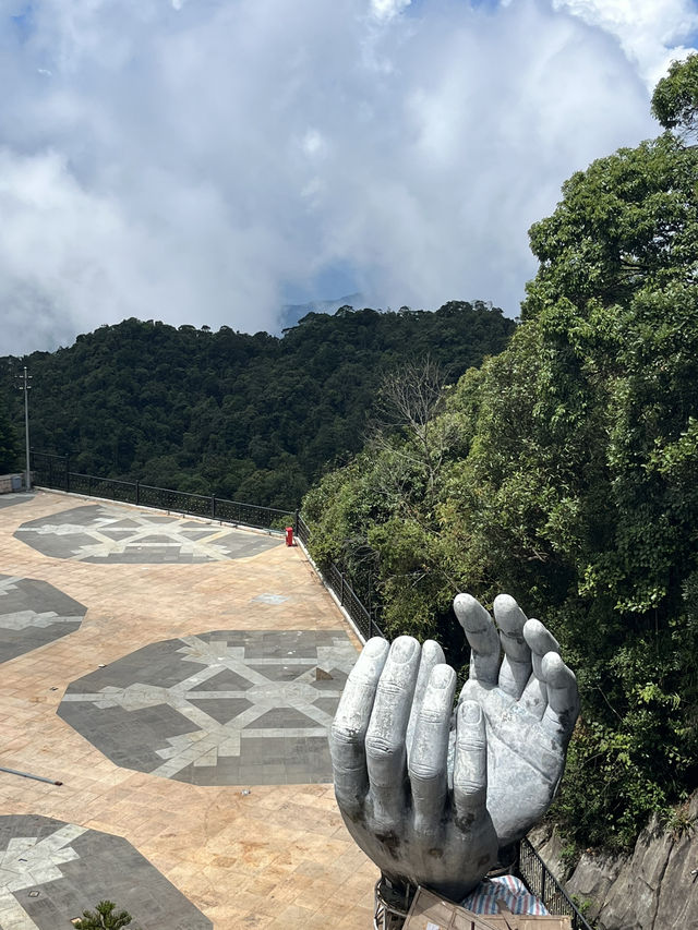 Amazing world record longest Ba Na Hill cable car