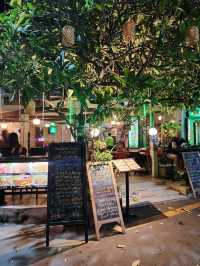 【タイ🇹🇭ジョムティエン】海辺のレストラン🍴