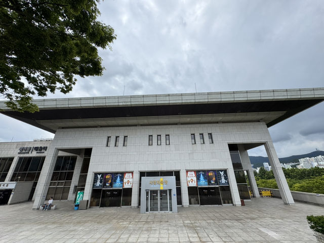 이번엔 부산 문화회관입니다!!