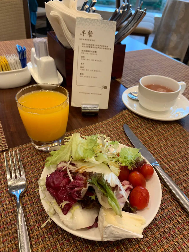 Hilton Garden Inn: Mongkok’s Cozy Contrast