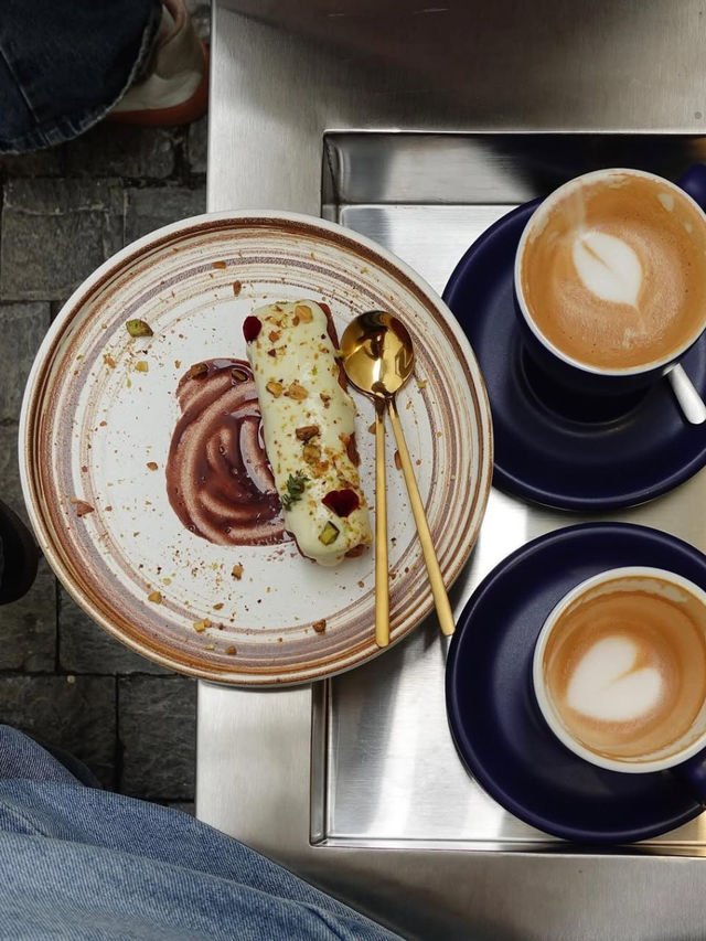 Pomalo Brew & Bakes