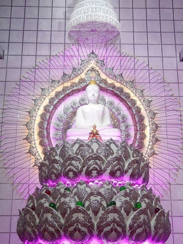 มาเยือนวัดพระธาตุผาซ่อนแก้ว แล้วหรือยัง