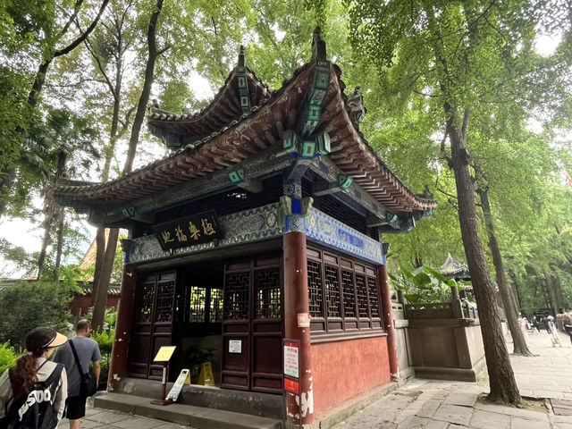 🕊️ Find Peace at Wenshu Monastery (文殊院), Chengdu’s Spiritual Heart