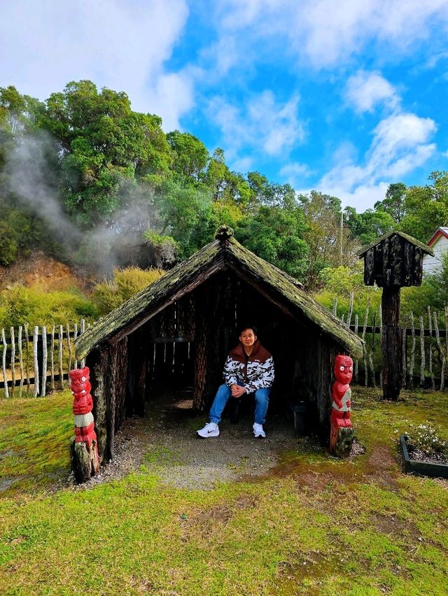 Whakarewarewa – The Living Māori Village by Lake Rotorua 