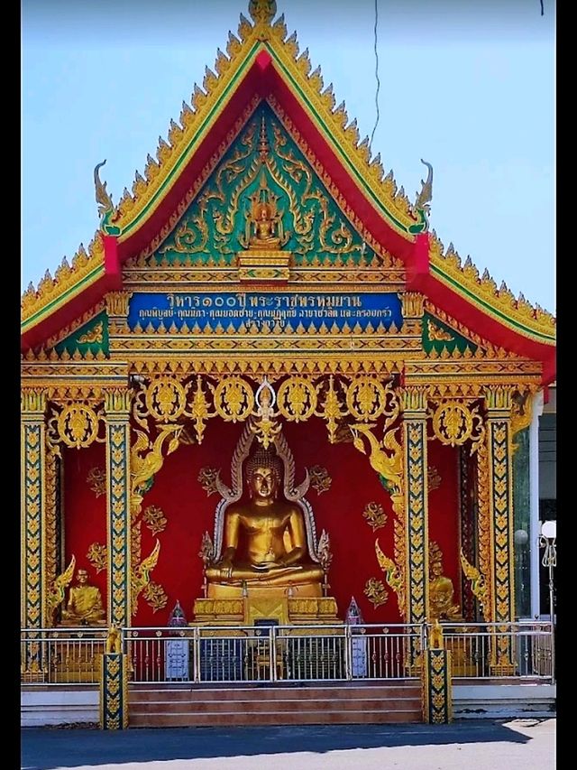 ค้นหาอดีตและความศักดิ์สิทธิ์ที่วัดพลงช้างเผือก