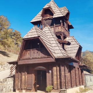 Mokra Gora: A Solo Traveler’s Fairytale Escape in the Serbian Highlands! 🚂🌲