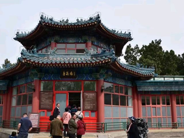 Zhongshan Park – The Imperial Ancestral Garden Turned People’s Paradise Zhongshan Park – The Imperial Ancestral Garden Turned People’s Paradise