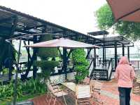 Déjà Brew Café – A Lakeside Sip at Anjung Floria 🌿