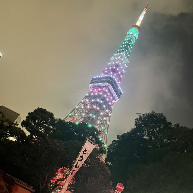 #鋼鐵巨神與夜幕紅塔：台場高達與東京塔之夜🗼🤖