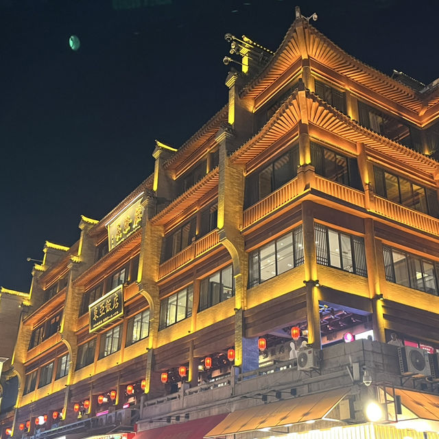 🍢 Muslim Quarter — Xi’an’s Flavors After Dark