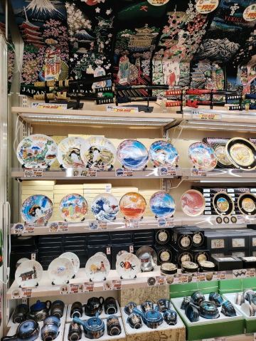 Souvenir Heaven 🎁✨ Things You Must Bring Home from Japan | Trip