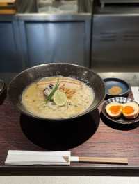 大阪過江龍牡蠣拉麵