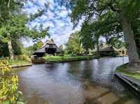 A Day in Giethoorn