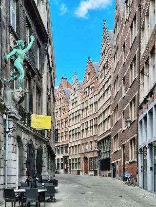 #europeonbudget
💎 Antwerp – Belgium’s Sparkling Diamond City ✨🇧🇪

📍 Location: Northern Belgium, along the River Scheldt 🌊
💶 Ticket Price: Free to explore; museums €10–15, Cathedral of Our Lady (€12) 🎟️
🕰️ Opening Hours: Year-round destination, best in spring 🌷 and early autumn 🍂

🌟 Highlights:
Antwerp is a stylish mix of history, fashion, and creativity 👗🏰. Visit the iconic Cathedral of Our Lady ⛪ to admire Rubens’ masterpieces 🎨, stroll through the elegant Grote Markt with its ornate guild houses ✨, and explore the Museum aan de Stroom (MAS) for sweeping city views 🌇.

Wander around the Diamond District 💎 – Antwerp is the world’s diamond capital – and don’t miss the trendy Meir Shopping Street 🛍️. Art lovers will adore the Rubens House, home of the great Flemish painter himself 🖼️.

🍴 Indulge in delicious Belgian fries, waffles, and Antwerpse handjes (local butter biscuits) 🍪. Pair it with a craft Belgian beer for the perfect city vibe 🍺.

🚆 How to Reach:
Just 40 minutes by train from Brussels, and well-connected to other Belgian cities 🚄. Easy to explore on foot or by tram 🚋.

💖 With its sparkling diamonds, grand architecture, and cool fashion scene, Antwerp is a city that shines bright day and night! 🌟

#Antwerp #VisitBelgium #DiamondCity #RubensHouse #MASMuseum #GroteMarkt #BelgianVibes #EuropeTrip #TravelWithZara

