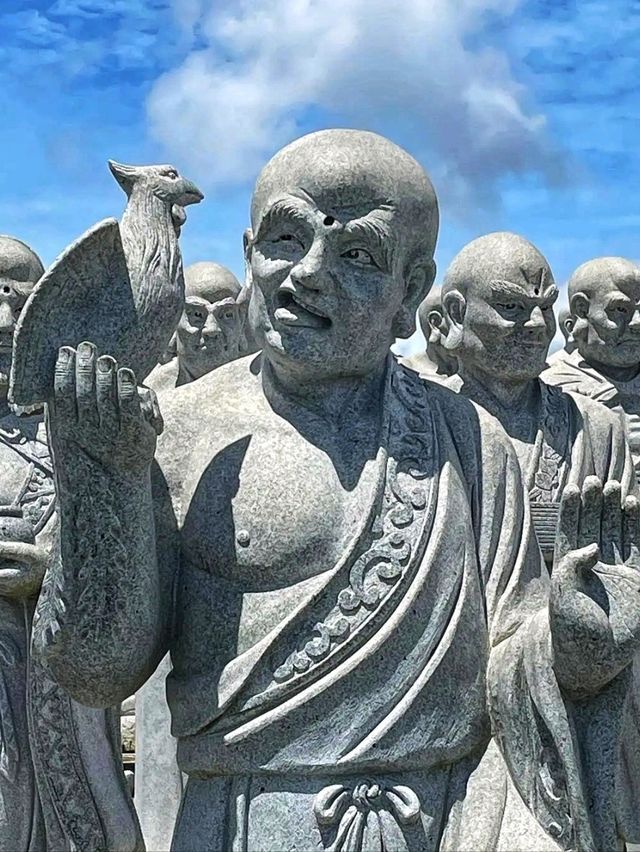 🏯 A Marvel of Faith and Art – Discover the 500 Lohan Temple