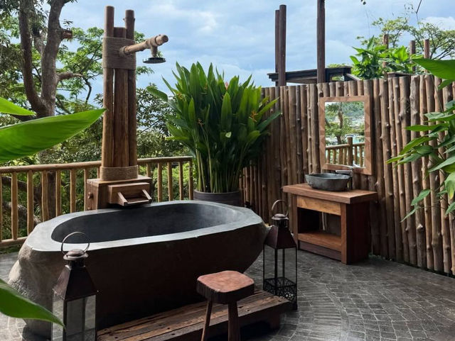 🌿 รีวิว Dinso Resort & Villas Phuket — รีสอร์ตหรู