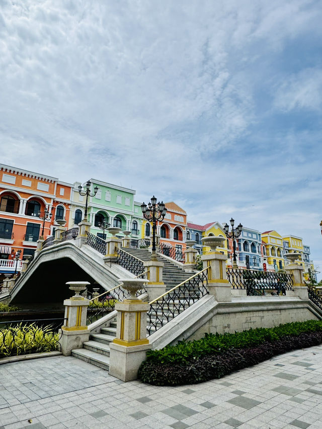 🌅 A Beautiful Morning Walk at Grand World Phu Quoc
