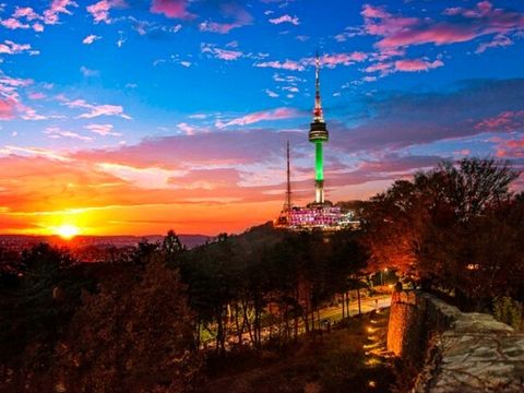 🇰🇷 SEOUL: Where Palaces Meet K-Pop Neon! ✨ 🇰🇷 SEOUL: Where Palaces Meet K-Pop Neon! ✨