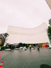 Lindt Famous Chocolate Fountain 🍫