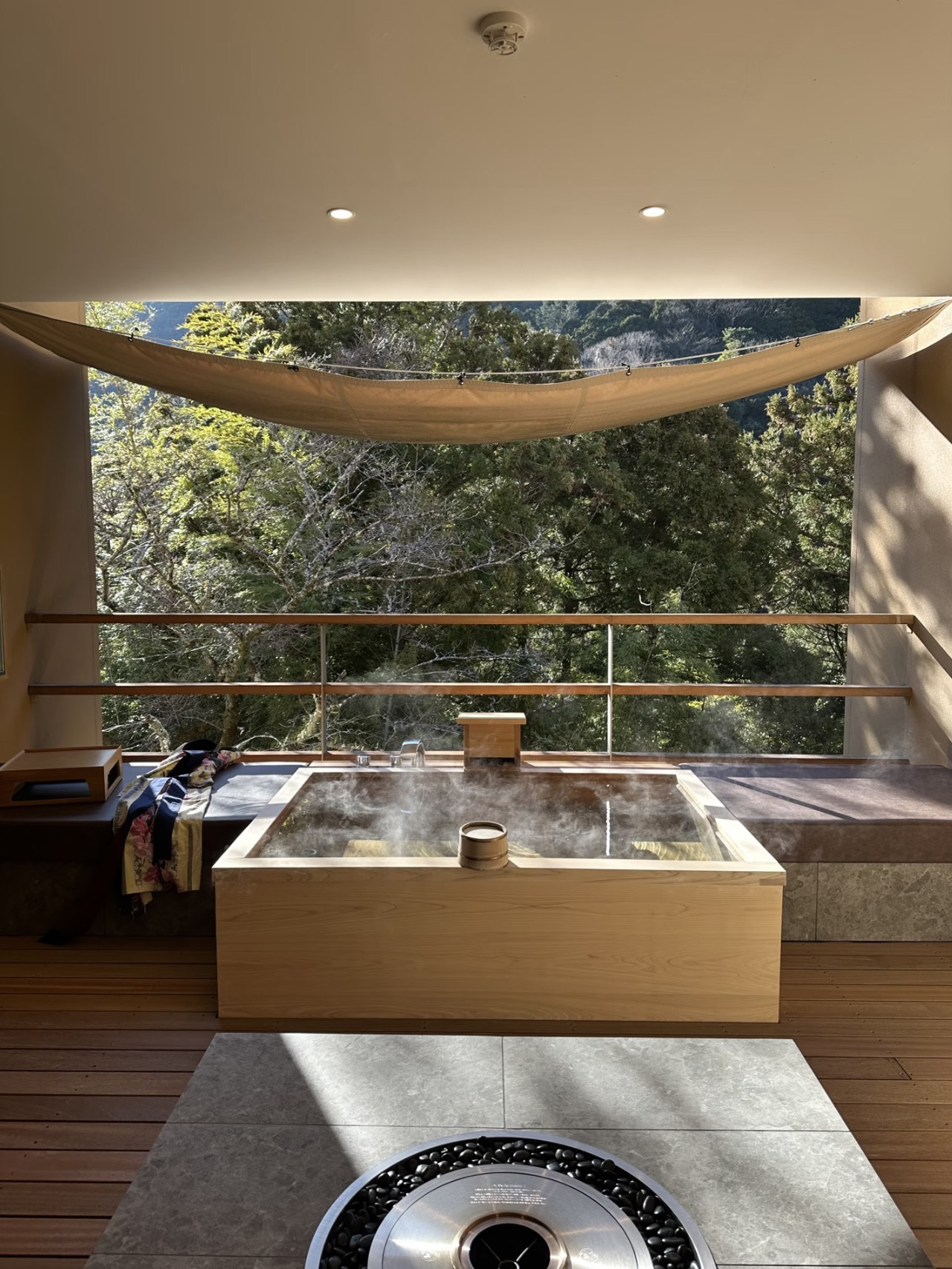 Hakone Onsen♨️｜Who can say no to an early morning soak in the mountains 🏔️ 