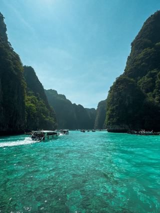 🇹🇭 Phi Phi Islands — A Tropical Escape
