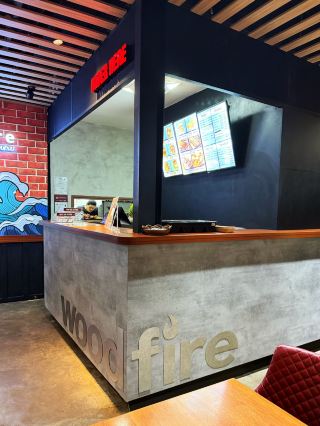 데사루에서 즐기는 화덕 구이의 진수성찬 🔥🍔