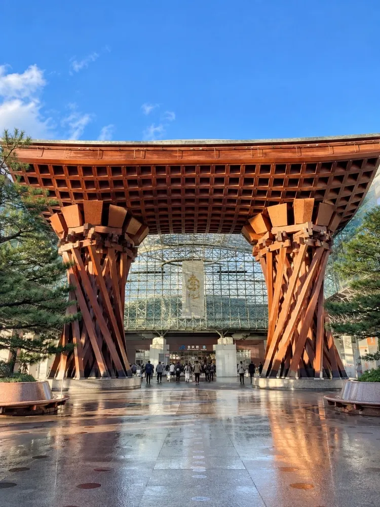 🇯🇵 金澤,一個擁有美麗花園、古老城區和美味佳餚的日本城市。