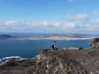 Stunning views of La Graciosa island 🏝 