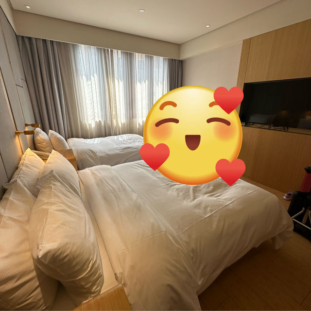 Great hotel location but not pram friendly