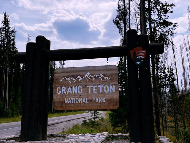 🏔️ Top Landmarks in Grand Teton National Park 🌲🛶