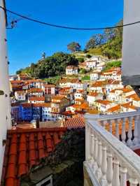 🎨 Cudillero: A Colorful Fishing Village on Spain’s Green Coast 🇪🇸✨