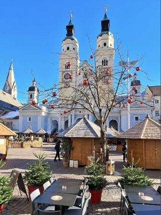 ✨ 브레사노네 크리스마스 마켓 – 빛과 전통의 밤 ✨