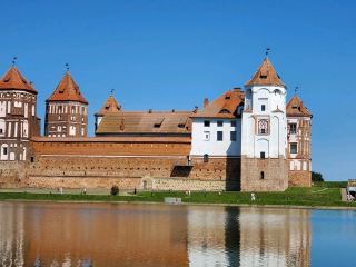🏰 For history lovers heading to Belarus, Mir is a can’t-miss on your map—this little town is home to the legendary Mir Castle, a UNESCO World Heritage Site with towers right out of a fairytale and centuries of stories in its brick walls. If you want a true “knight’s night,” Hotel Mir right by the castle makes your historical adventure seamless and atmospheric! Expect views and vibes that will have your camera roll full before breakfast. 🌅

Hotel Mir stands in the heart of Mir, so you’re strolling distance from the castle—no hassle with long drives or crowded tour buses! From here, walk straight to the fortress for that magical dawn light, or catch an evening stroll by the moat after tourists clear out. The staff know their local legends, so chat them up for tips on lesser-known castle corners (and maybe a ghost story or two).

Rooms are clean, comfortable, and upgraded with modern amenities to balance history with a good night’s sleep. Wi-Fi connects you fast, and the on-site restaurant serves hearty Belarusian dishes—try the draniki pancakes! For those “insta-worthy” snaps, the castle’s main entrance, courtyards, and the sweeping view from the bridge at sunset are must-shoot spots. 📸

When booking, I recommend using trip.com for smooth reservation and good rates. Consider arriving early to Mir Castle for crowd-free photos, and spend extra time exploring the gardens and nearby town for a full immersion into Belarusian history. #MirCastle  #Belarus  #CastleStay  #HistoryTravel  #TripDotCom 
