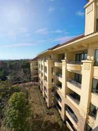 5️⃣ 🌟 Grand Serenity Retreat"! 🏨💎