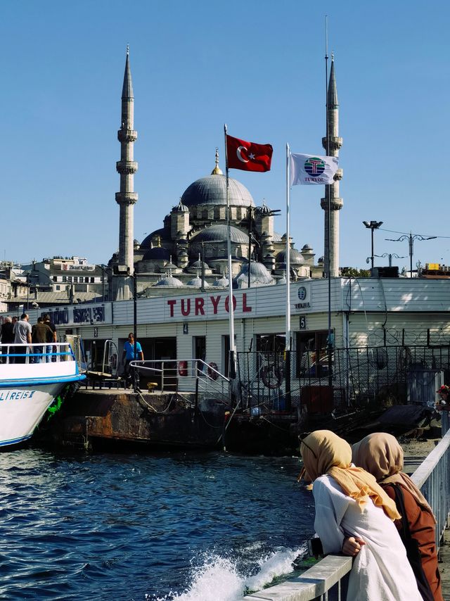 伊斯坦布爾，我站在歐洲，眼望著亞洲