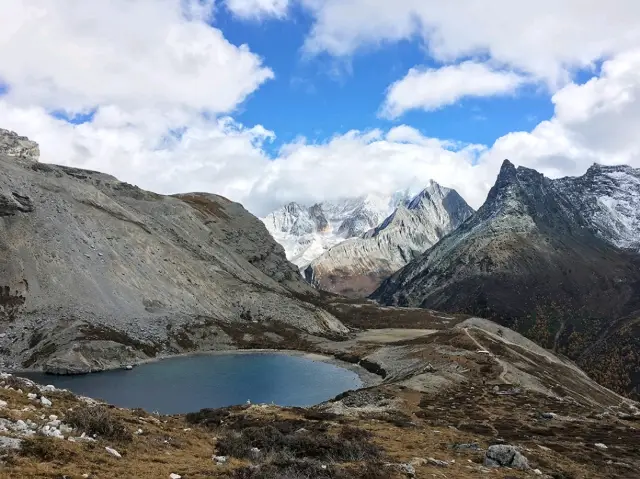 The Five-Color Pond of Daocheng Yading