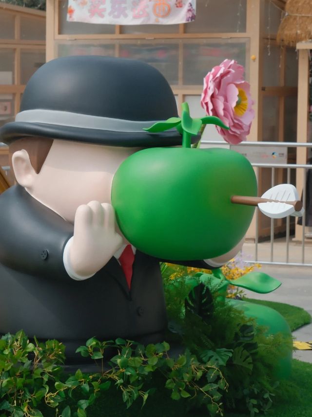 大藝術家駕到統統閃開｜成都！免費新展！！jujuju可愛