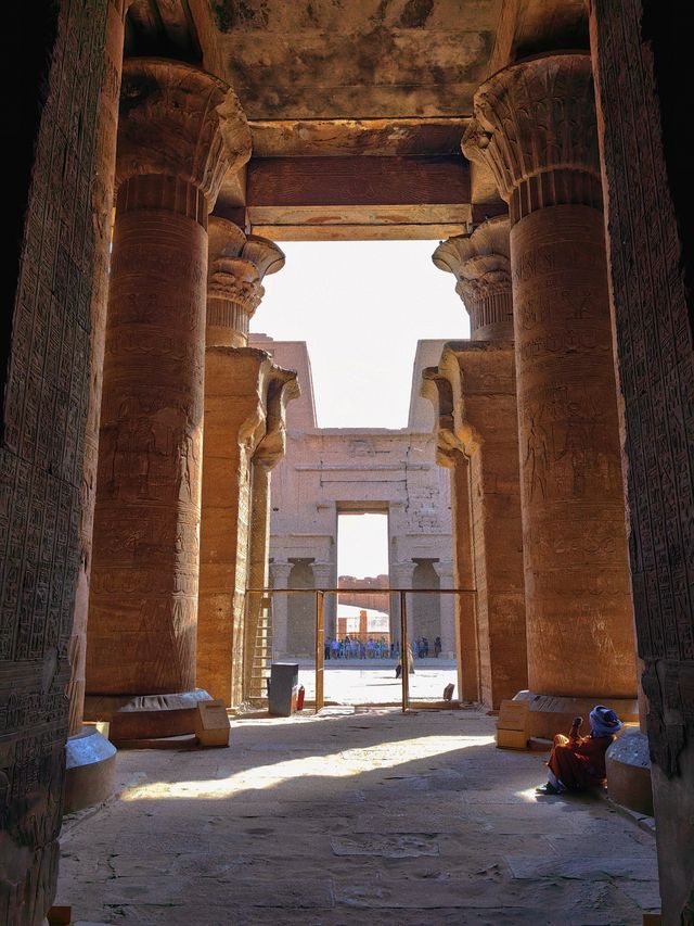 《神戰：權力之眼》保存最完整的荷魯斯神廟