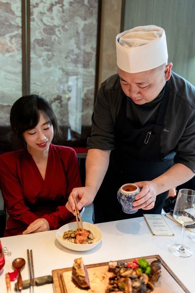 不只是吃飯 我在麗晶羅賓斯看美食表演