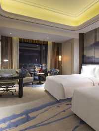 🌟 Kunming's Top Stays: Serenity & Luxury 🏨✨